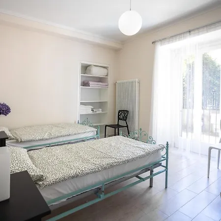 Gino كانيرو ريفييرا